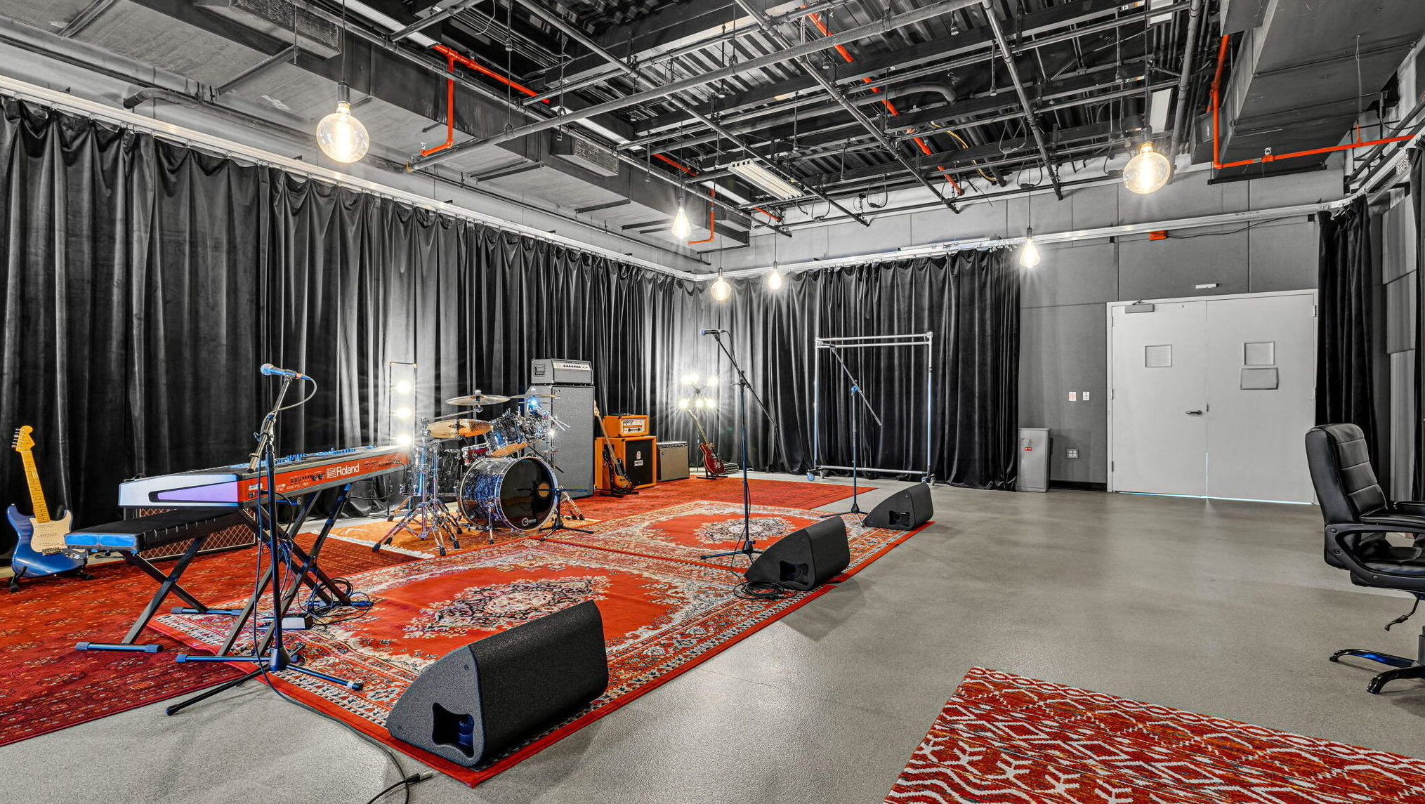 The Studio - Worldwide Stages